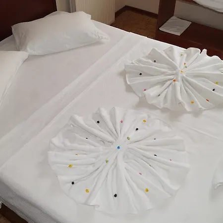 Ekin Кушадасы