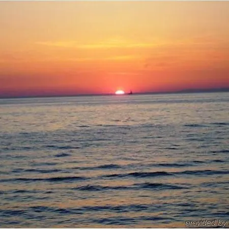 Ekin Ξενοδοχείο 2*