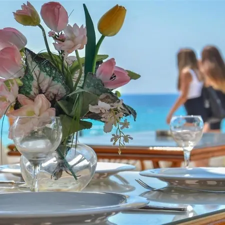 Ekin Ξενοδοχείο Κουσάντασι